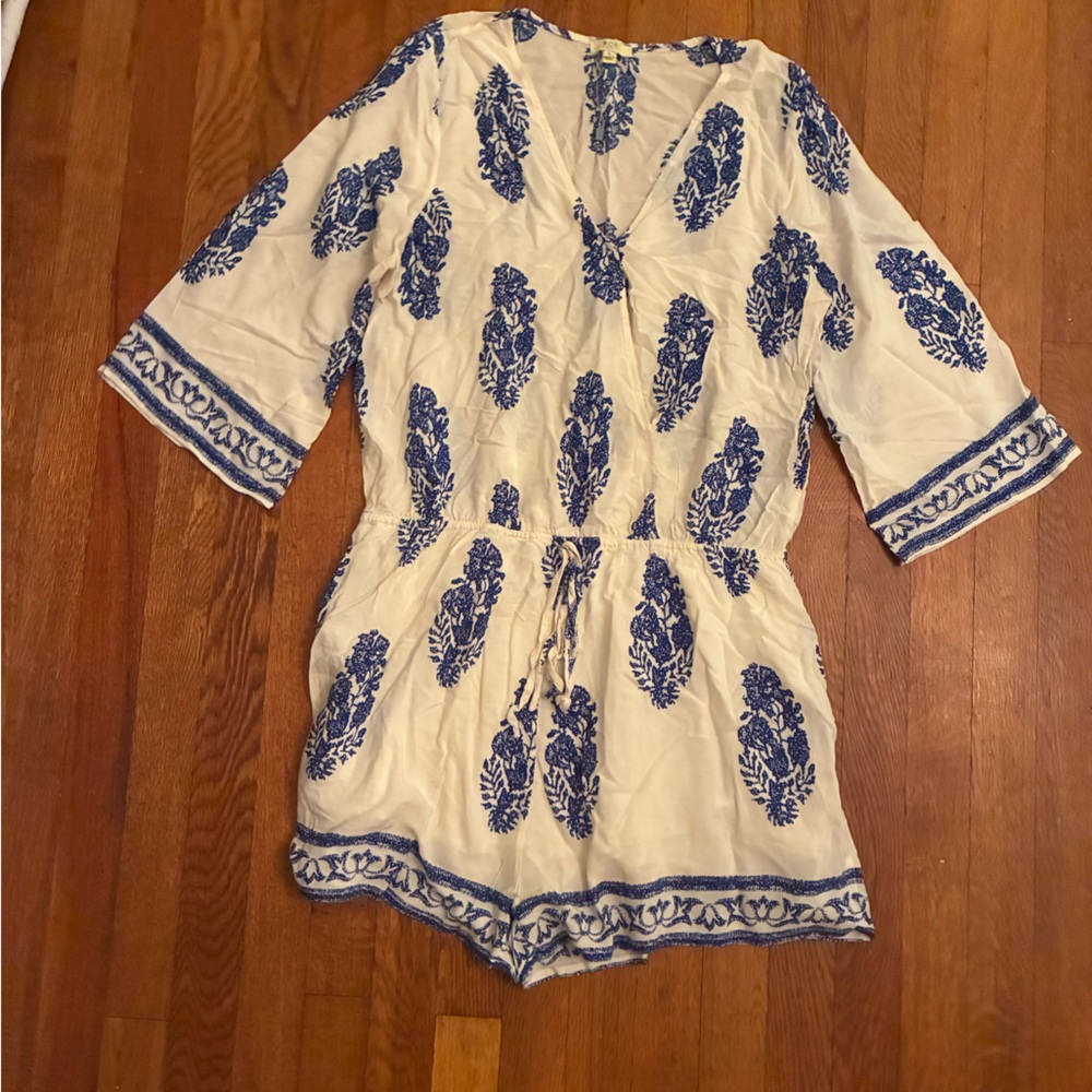 Kori Blue and White Patterned Top